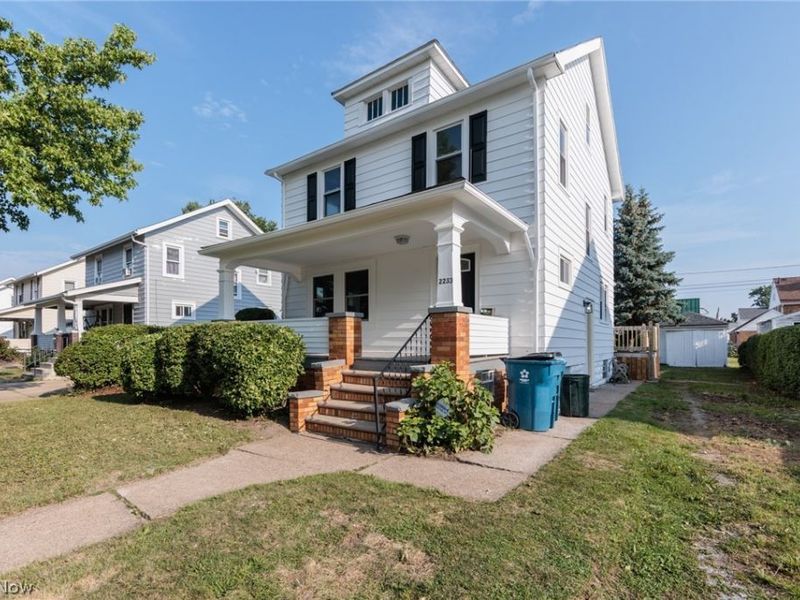 2233 E 33rd Street, Lorain, OH 44055 Photo 2
