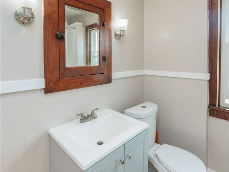 2233 E 33rd Street, Lorain, OH 44055 Photo 6