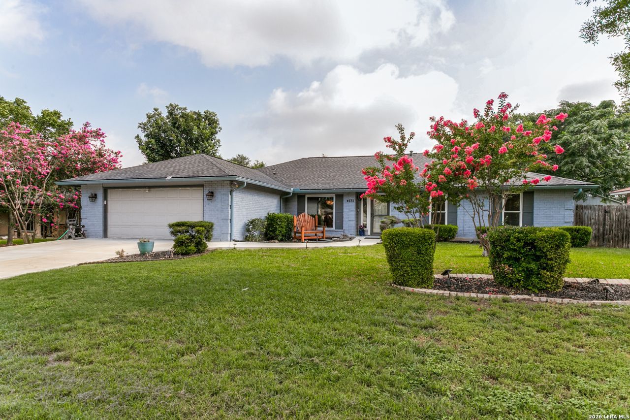 4631 Barhill St, San Antonio, TX 78217 Main Photo