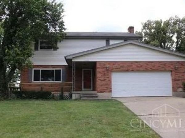 11066 Donora Lane, Forest Park, OH 45240
