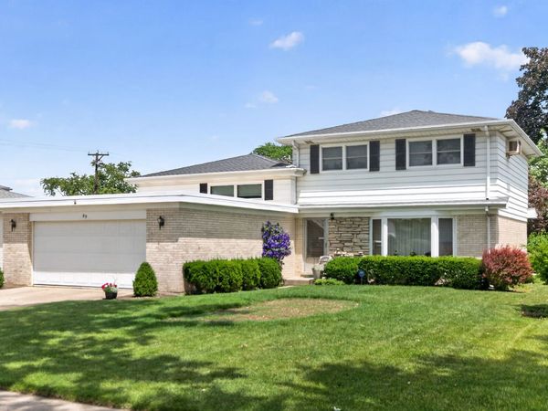 89 S Clarendon Avenue , Addison, IL 60101