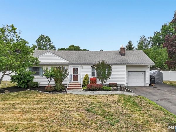 49 Pancake Hollow Drive, WAYNE, NJ 07470