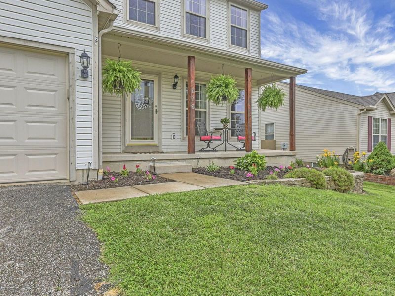 1676 Tecumseh, Lancaster, OH 43130 Photo 3