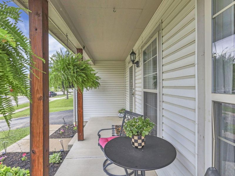 1676 Tecumseh, Lancaster, OH 43130 Photo 5