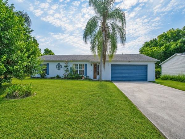 689 Caballero Avenue SE, Palm Bay, FL 32909