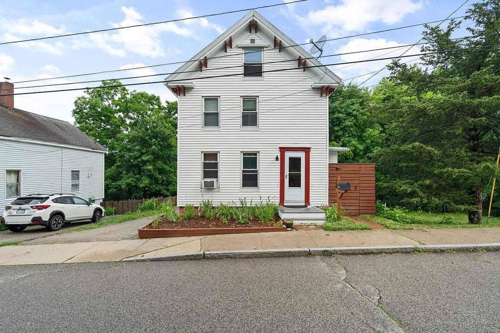 49 Mount Auburn Street, Somersworth, NH 03878 Main Photo