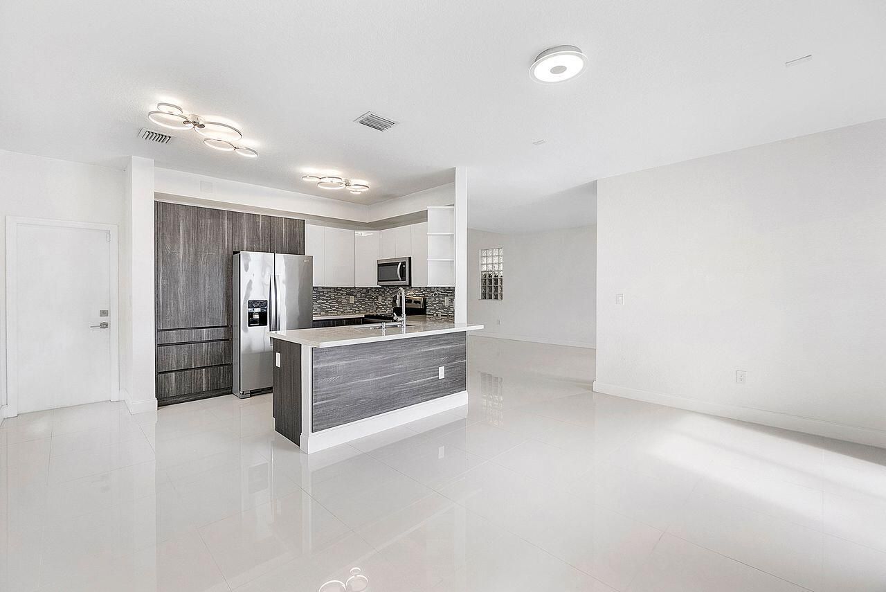 3923 SW 169th Terrace, Miramar, FL 33027 Photo