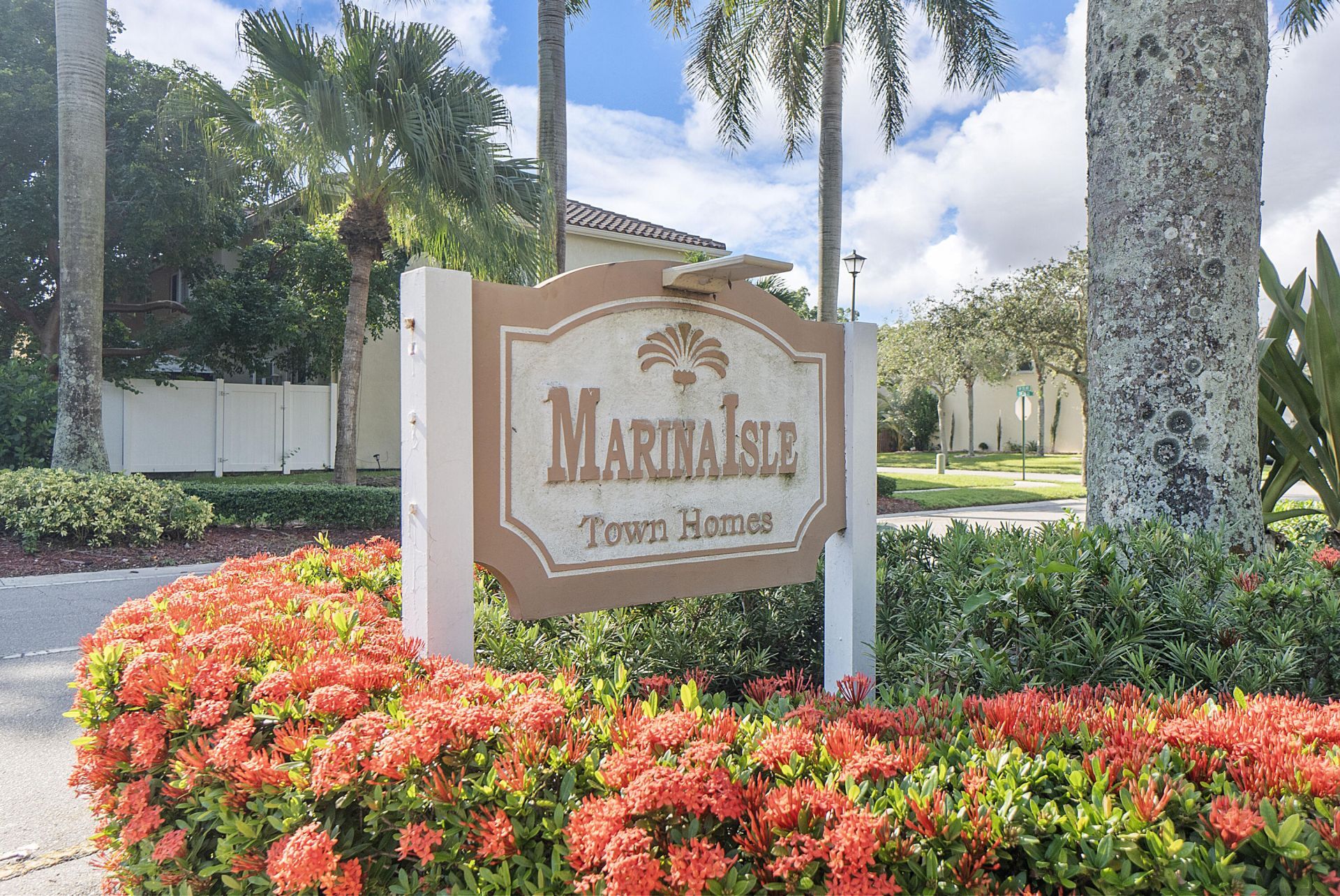 3923 SW 169th Terrace, Miramar, FL 33027 Photo