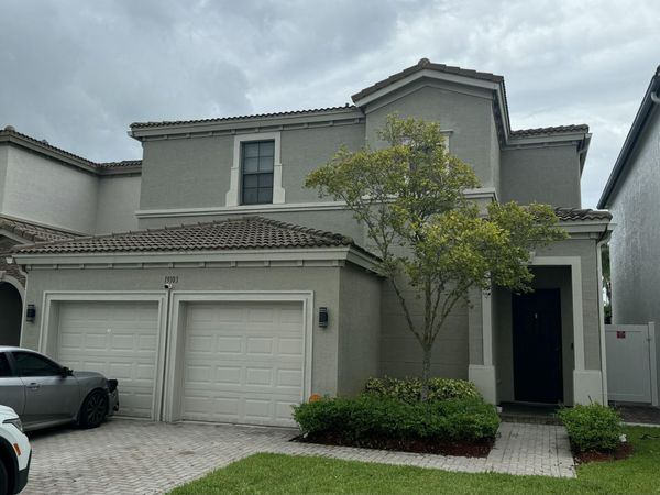 19103 NE 8th Court, Miami, FL 33179