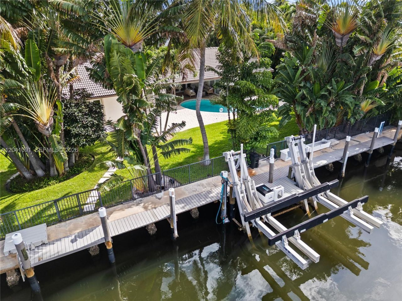 18 Eleuthera Dr, Ocean Ridge, FL 33435 Photo