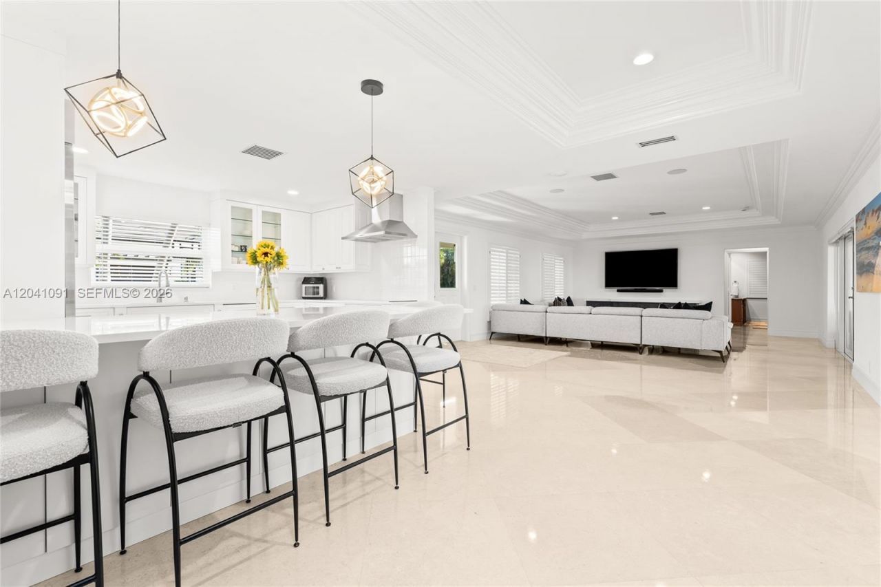 18 Eleuthera Dr, Ocean Ridge, FL 33435 Photo