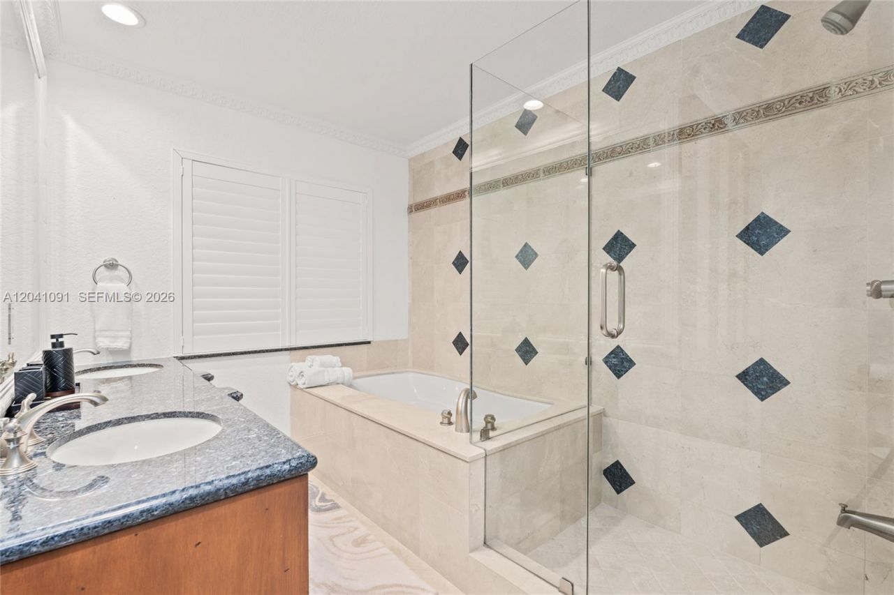 18 Eleuthera Dr, Ocean Ridge, FL 33435 Photo