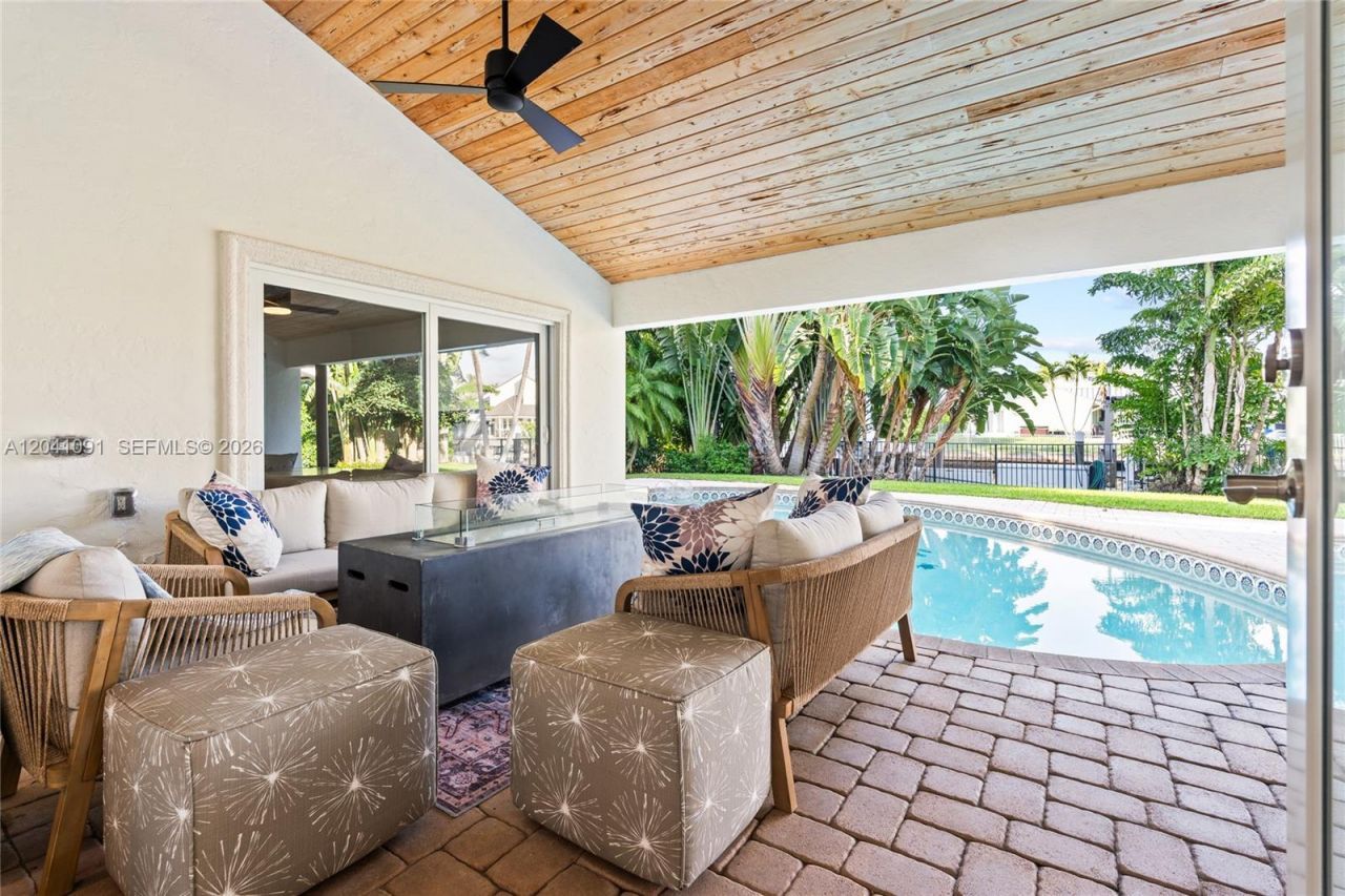 18 Eleuthera Dr, Ocean Ridge, FL 33435 Photo