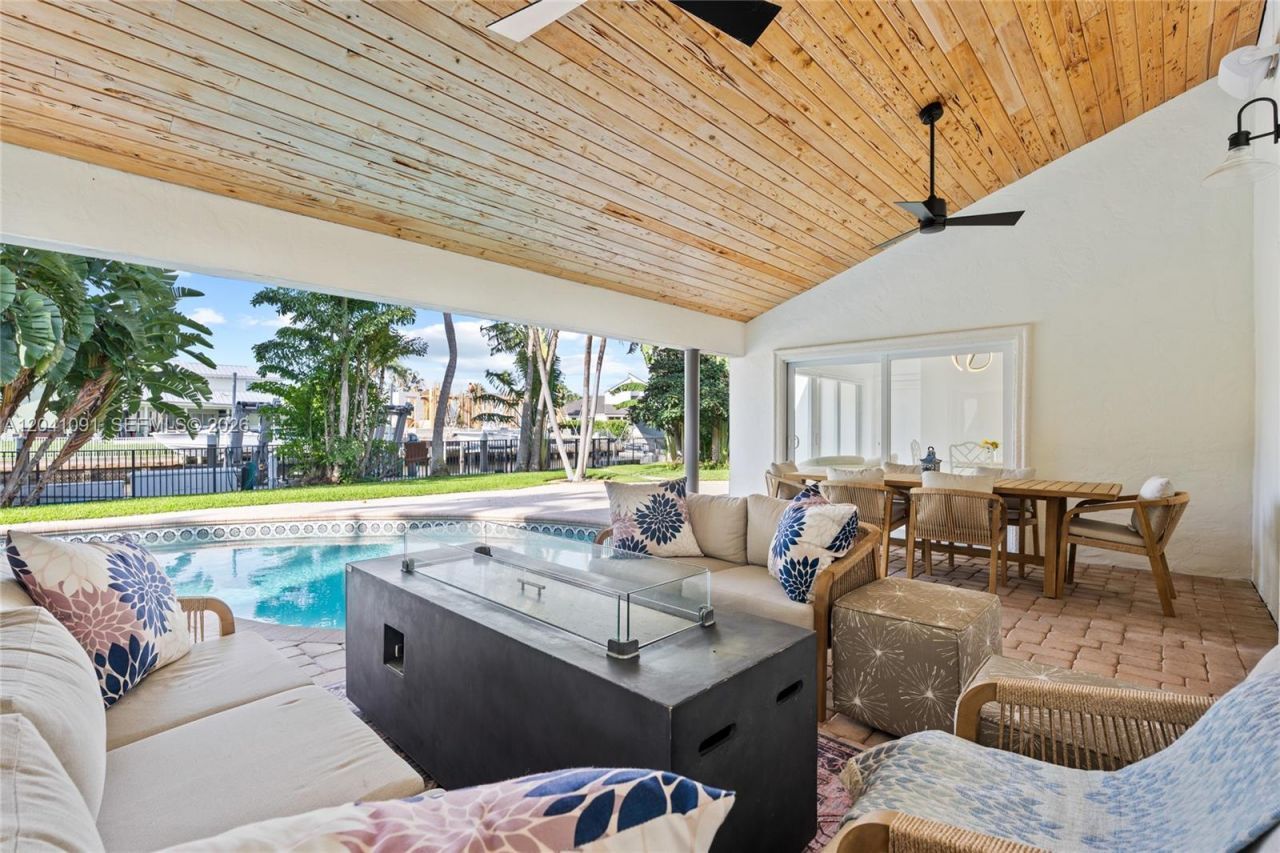 18 Eleuthera Dr, Ocean Ridge, FL 33435 Photo