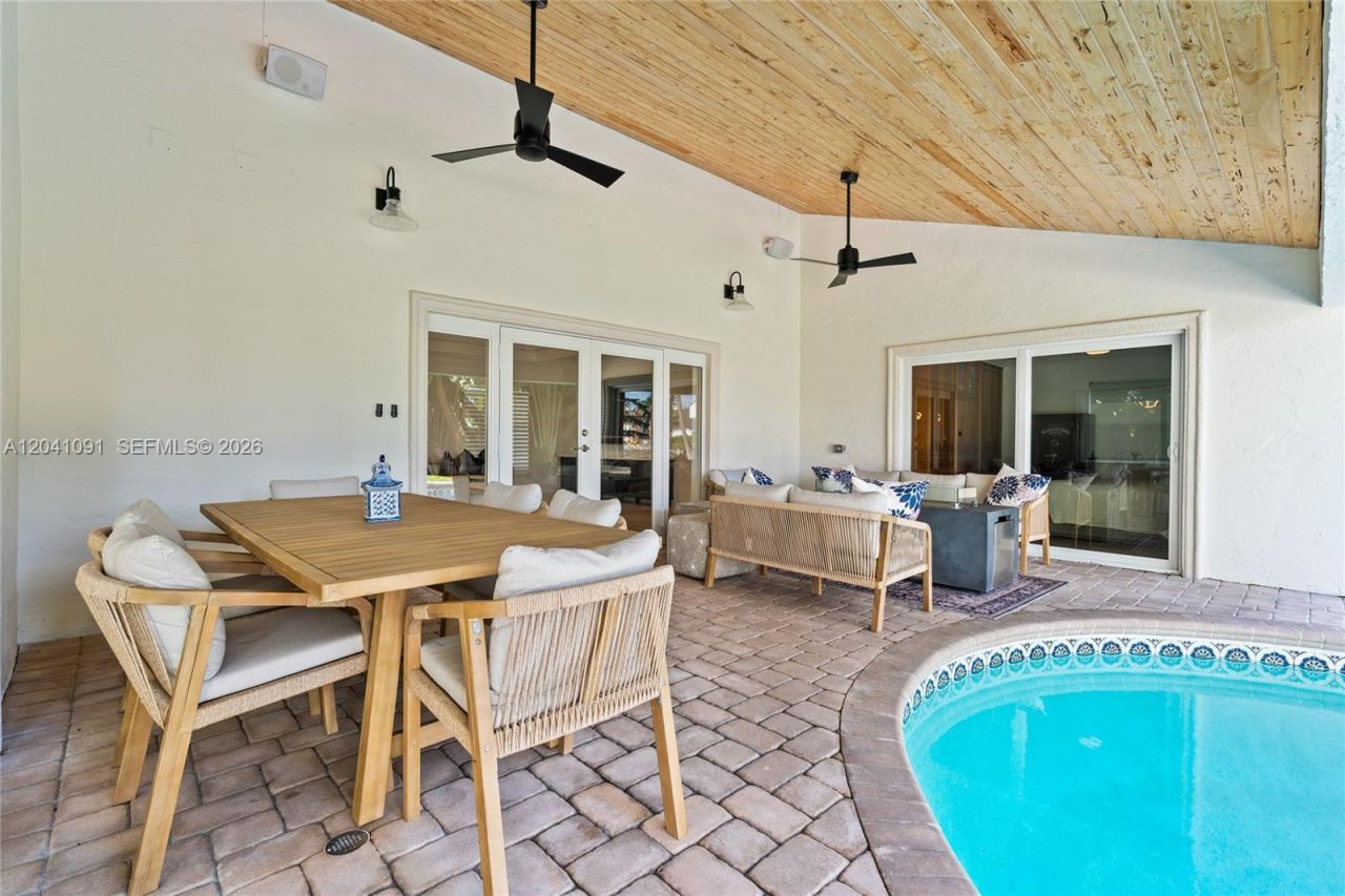 18 Eleuthera Dr, Ocean Ridge, FL 33435 Photo