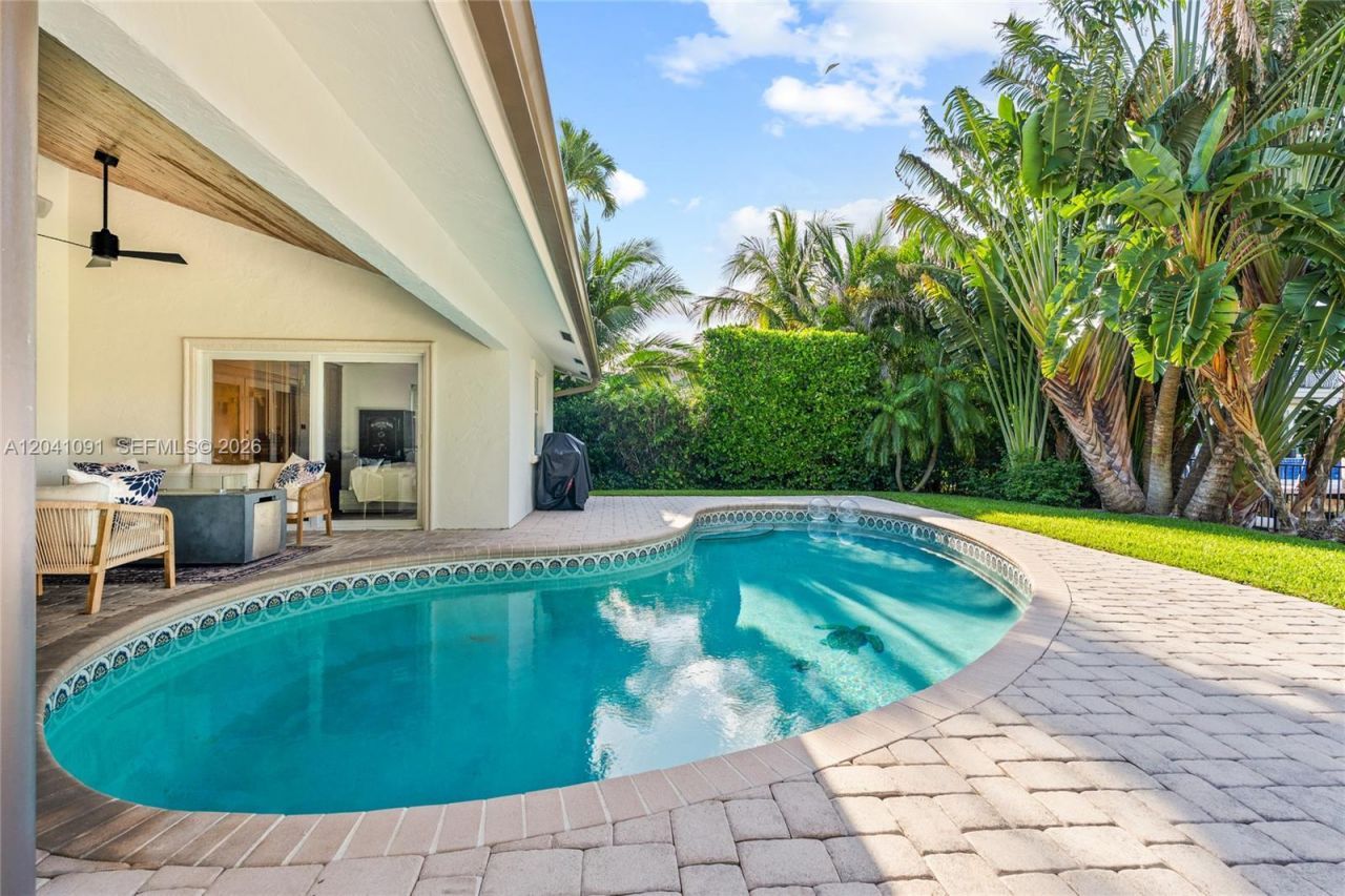 18 Eleuthera Dr, Ocean Ridge, FL 33435 Photo