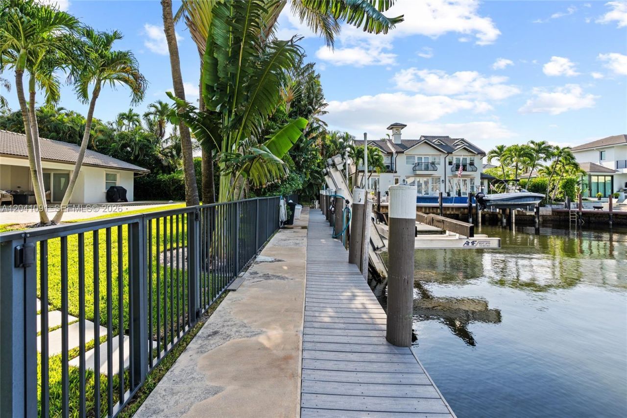 18 Eleuthera Dr, Ocean Ridge, FL 33435 Photo