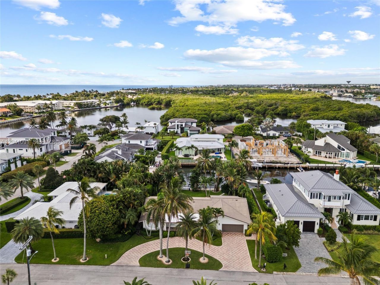 18 Eleuthera Dr, Ocean Ridge, FL 33435 Photo