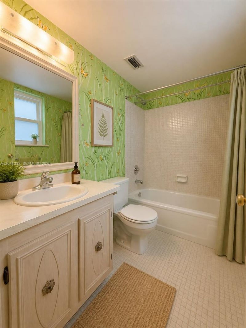 20 Abbey Ln , Unit 101, Delray Beach, FL 33446 Photo