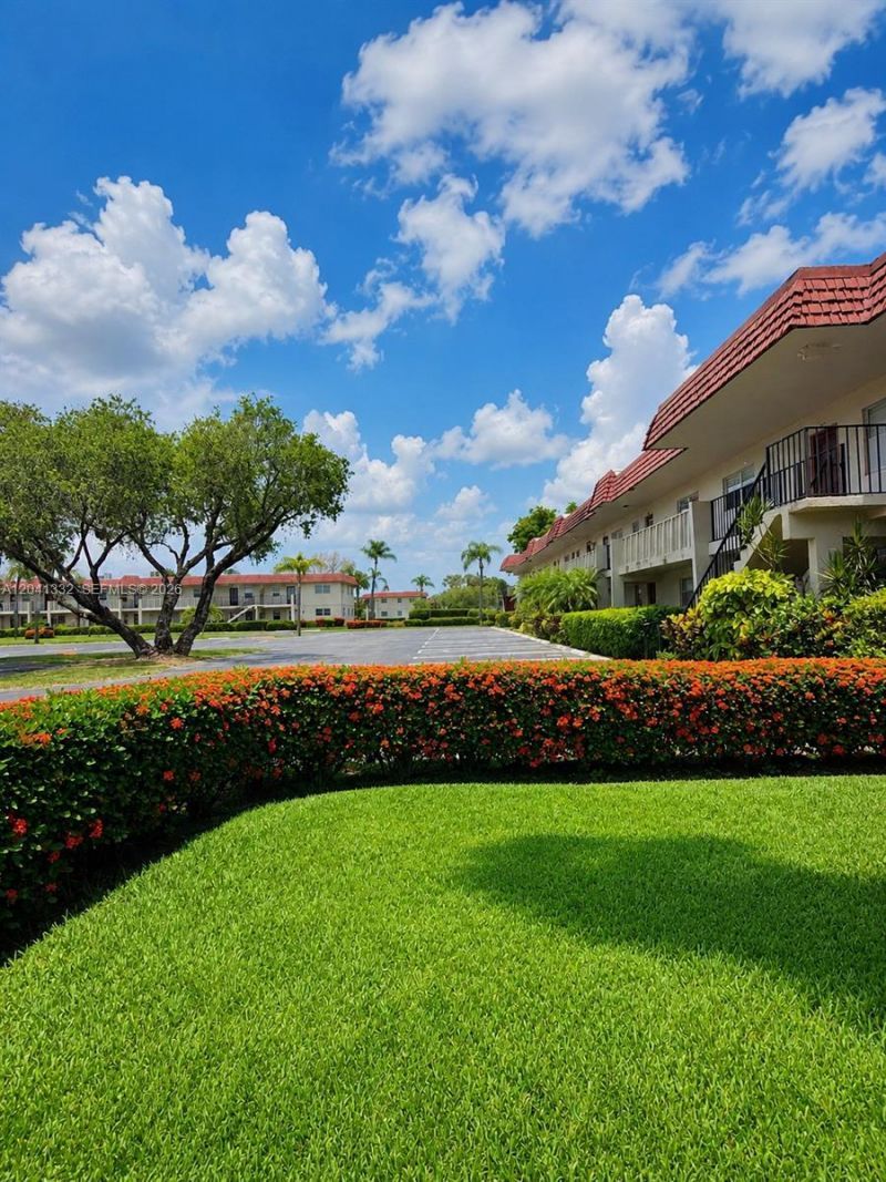20 Abbey Ln , Unit 101, Delray Beach, FL 33446 Photo