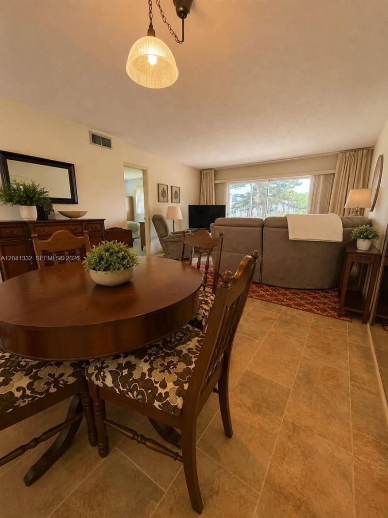 20 Abbey Ln , Unit 101, Delray Beach, FL 33446 Photo