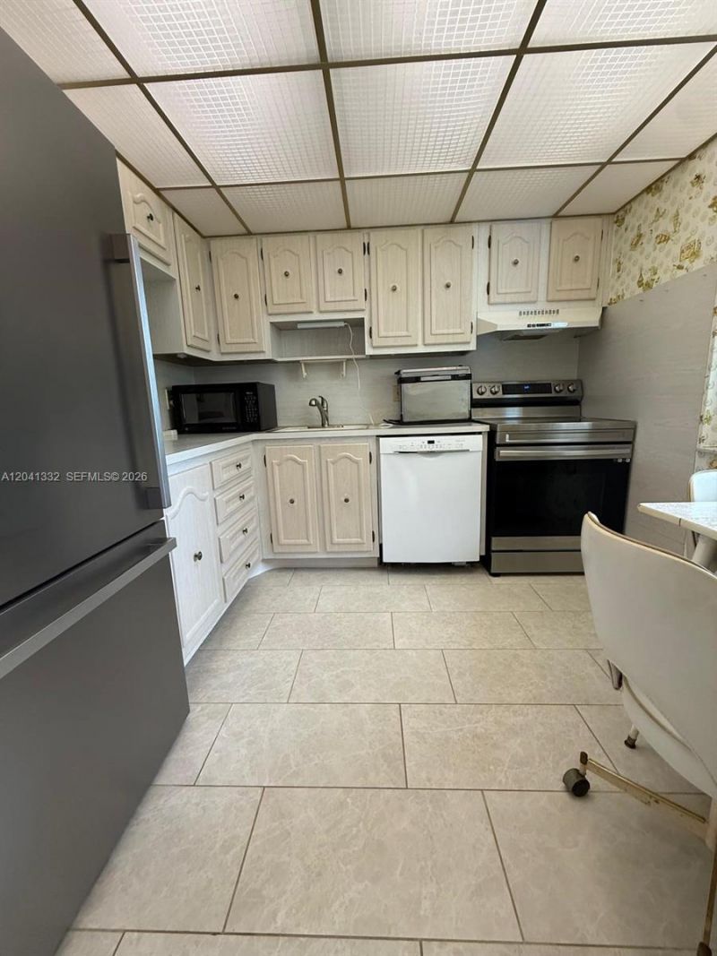 20 Abbey Ln , Unit 101, Delray Beach, FL 33446 Photo