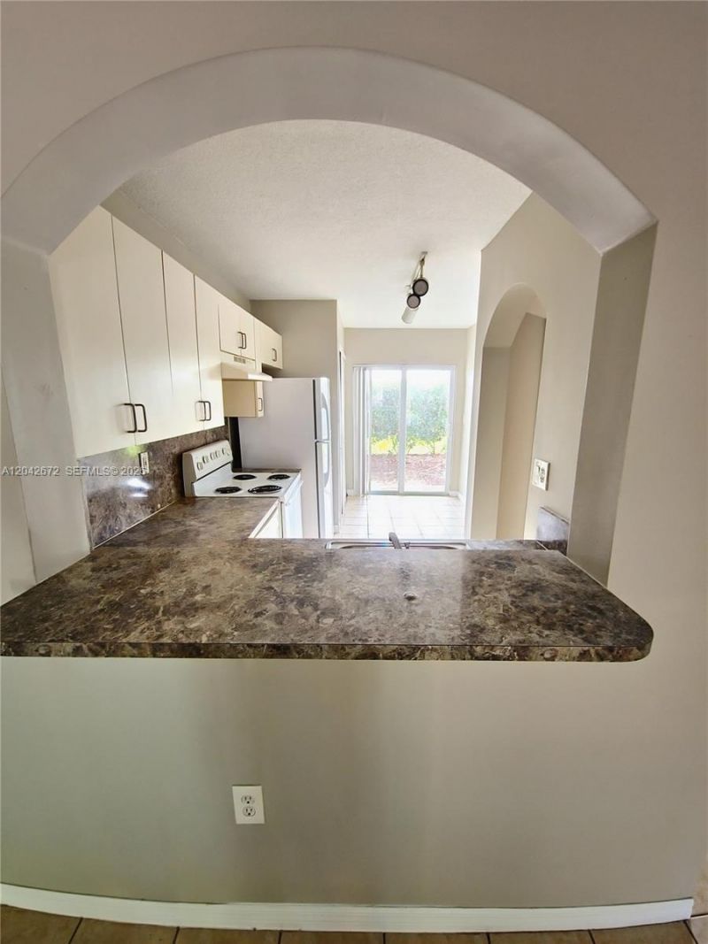 990 NE 33rd Ter , Unit 102, Homestead, FL 33033 Photo