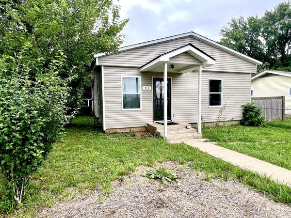 513 16th Street , Monett, MO 65708