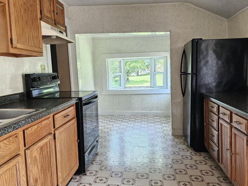 160 E Sandusky Street, Mechanicsburg, OH 43044 Photo 12