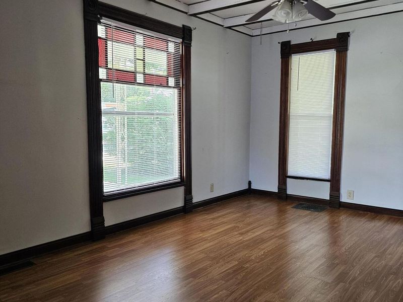 160 E Sandusky Street, Mechanicsburg, OH 43044 Photo 6