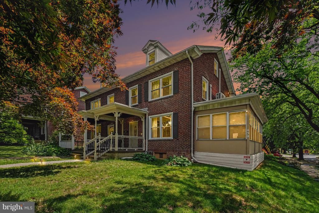 438 OAK TC , READING, PA 19611