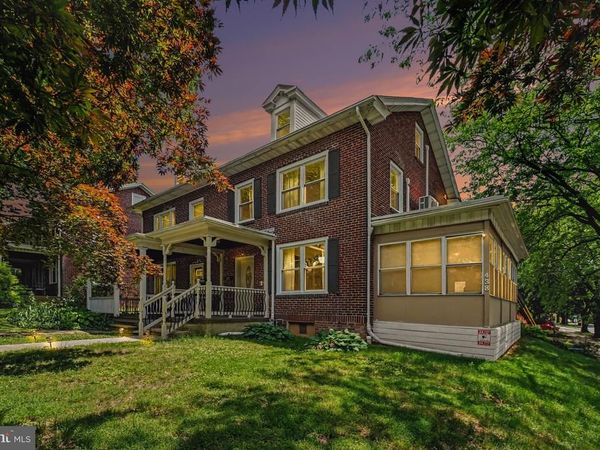 438 OAK TC, READING, PA 19611