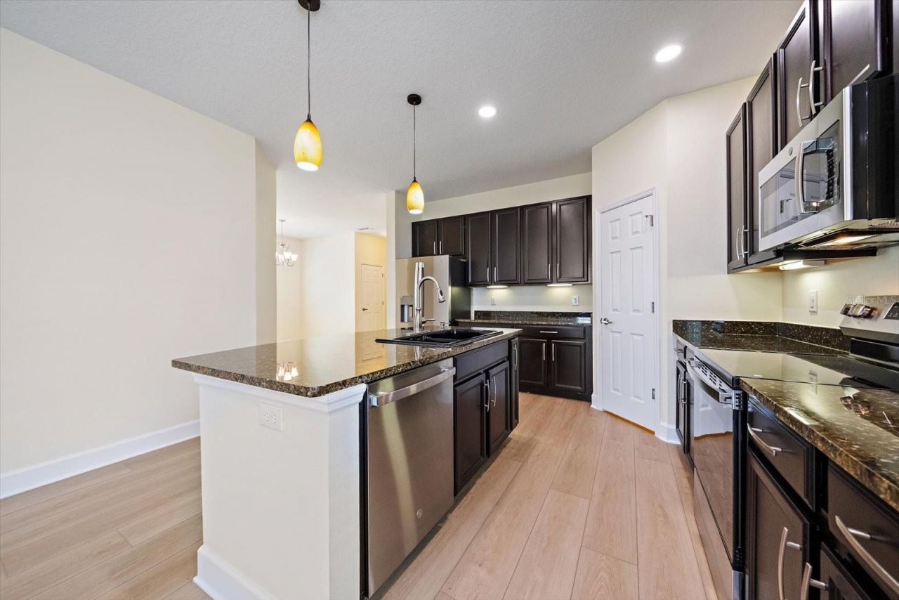 8418 Nandina Drive, Sarasota, FL 34240 Photo