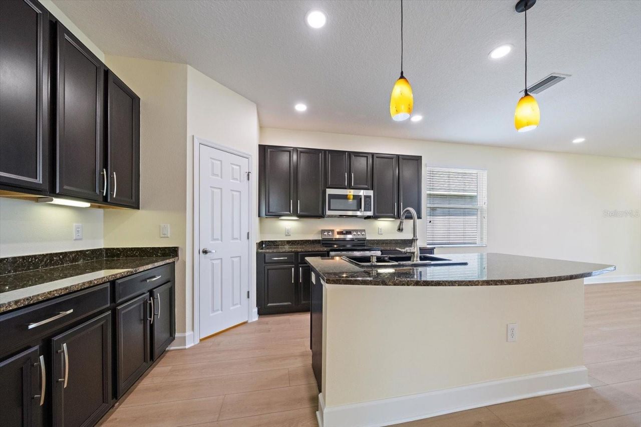 8418 Nandina Drive, Sarasota, FL 34240 Photo