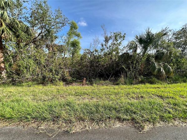 15163 ESTATE TERRACE , PORT CHARLOTTE, FL 33953