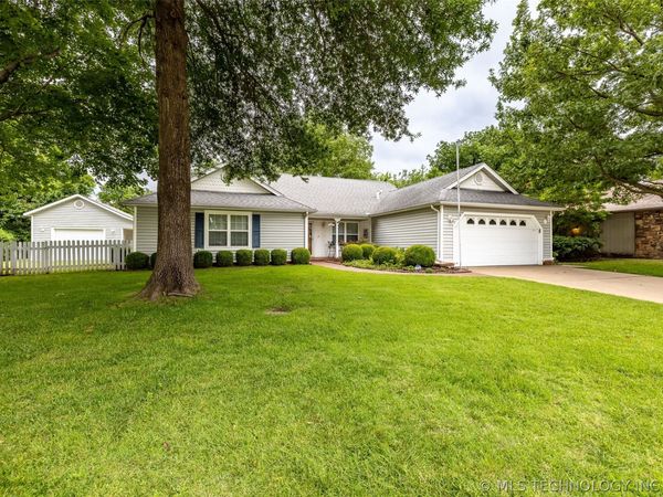 7729 S 69th East Avenue , Tulsa, OK 74133