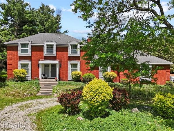 12427 Foley Road, Tyrone Twp, MI 48430