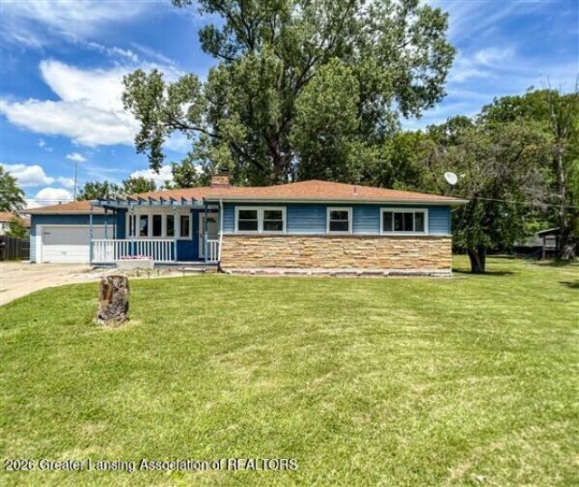 926 Dryer Farm Road, Lansing, MI 48917 Main Photo