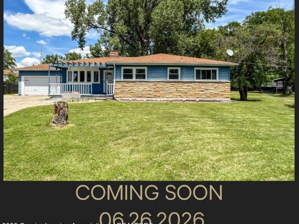 926 Dryer Farm Road, Lansing, MI 48917