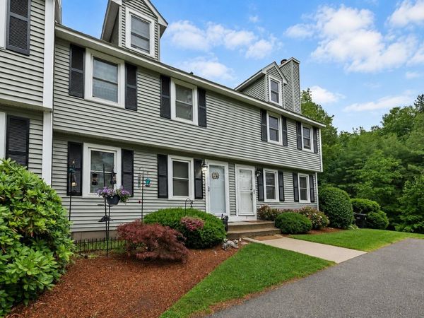 3 Albury Stone Circle, Nashua, NH 03063