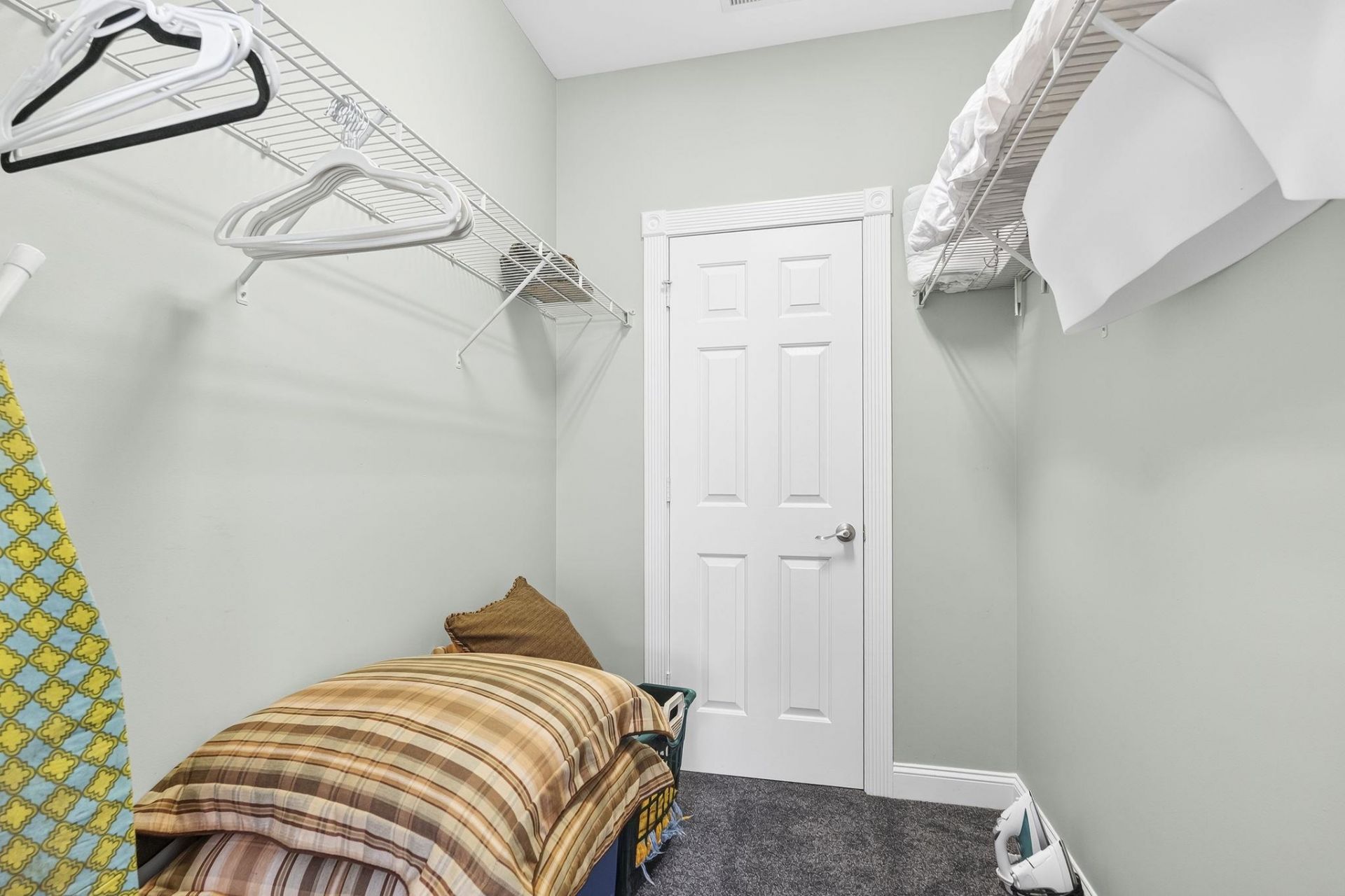 4890 Luster Leaf Circle  Photo 24