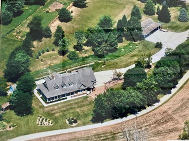505 Oak Hill Road, Plattsmouth, NE 68048