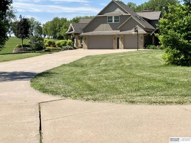 505 Oak Hill Road, Plattsmouth, NE 68048