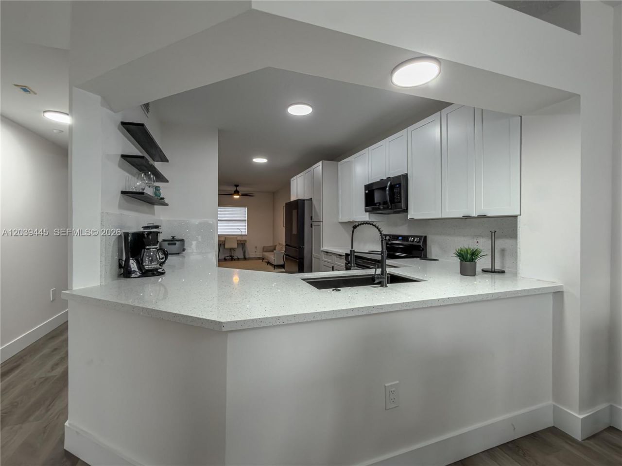 10750 NW 66th St , Unit 504, Doral, FL 33178 Photo