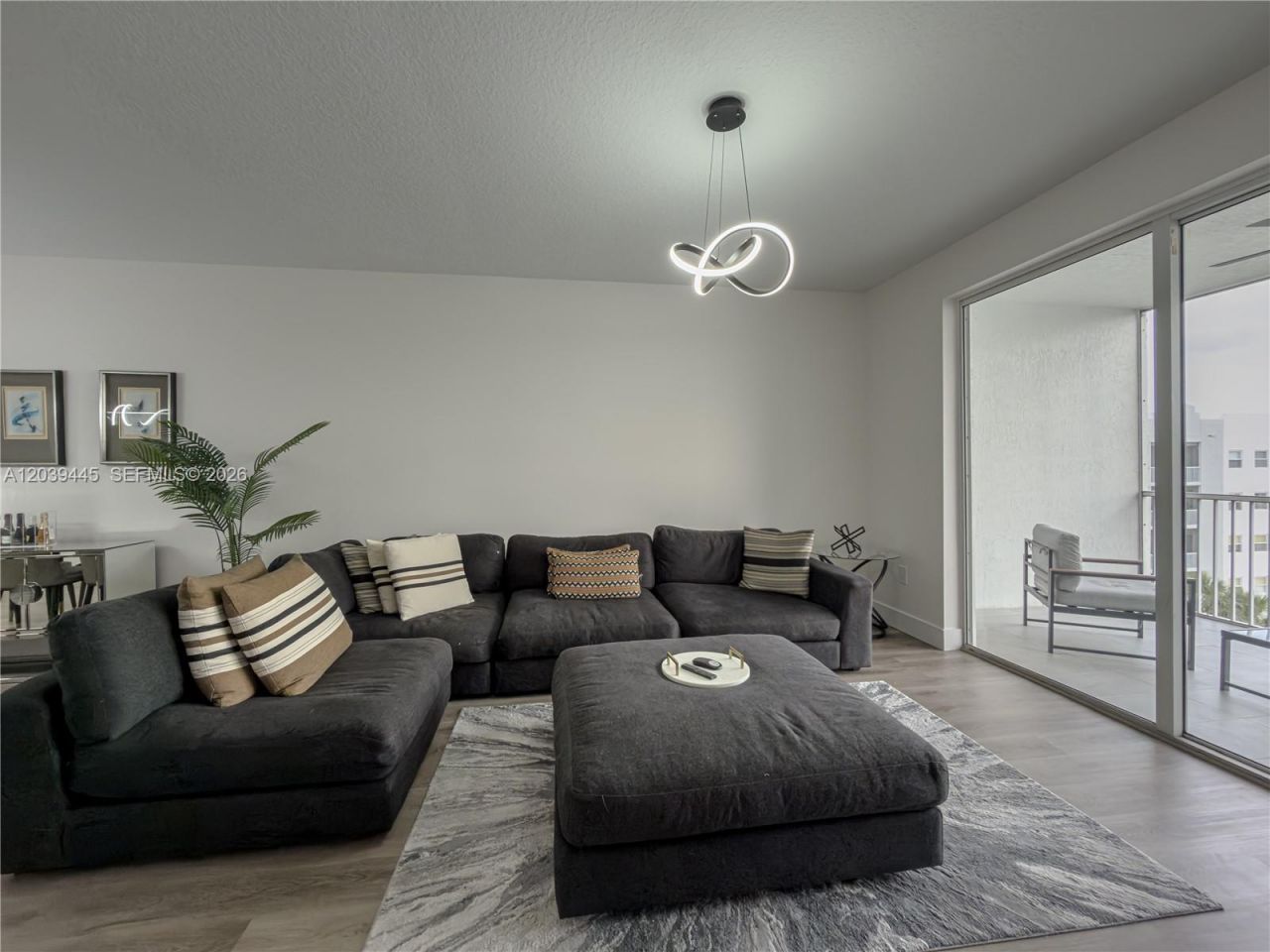 10750 NW 66th St , Unit 504, Doral, FL 33178 Photo