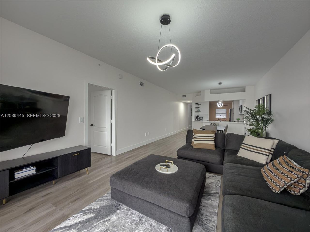 10750 NW 66th St , Unit 504, Doral, FL 33178 Photo
