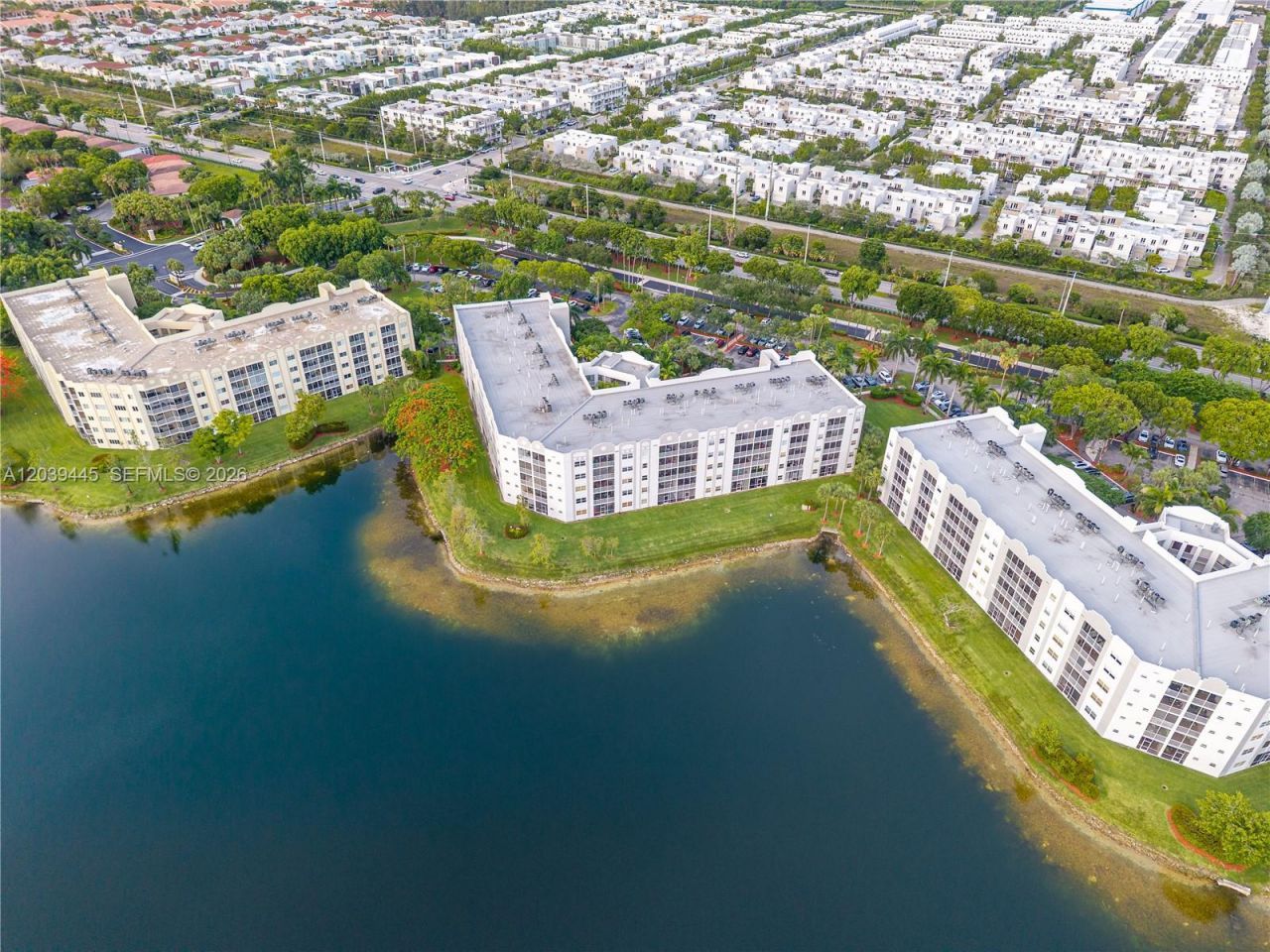 10750 NW 66th St , Unit 504, Doral, FL 33178 Photo