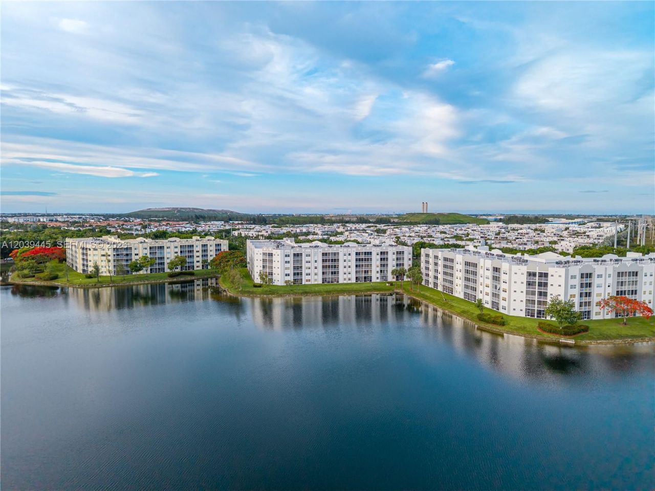 10750 NW 66th St , Unit 504, Doral, FL 33178 Photo