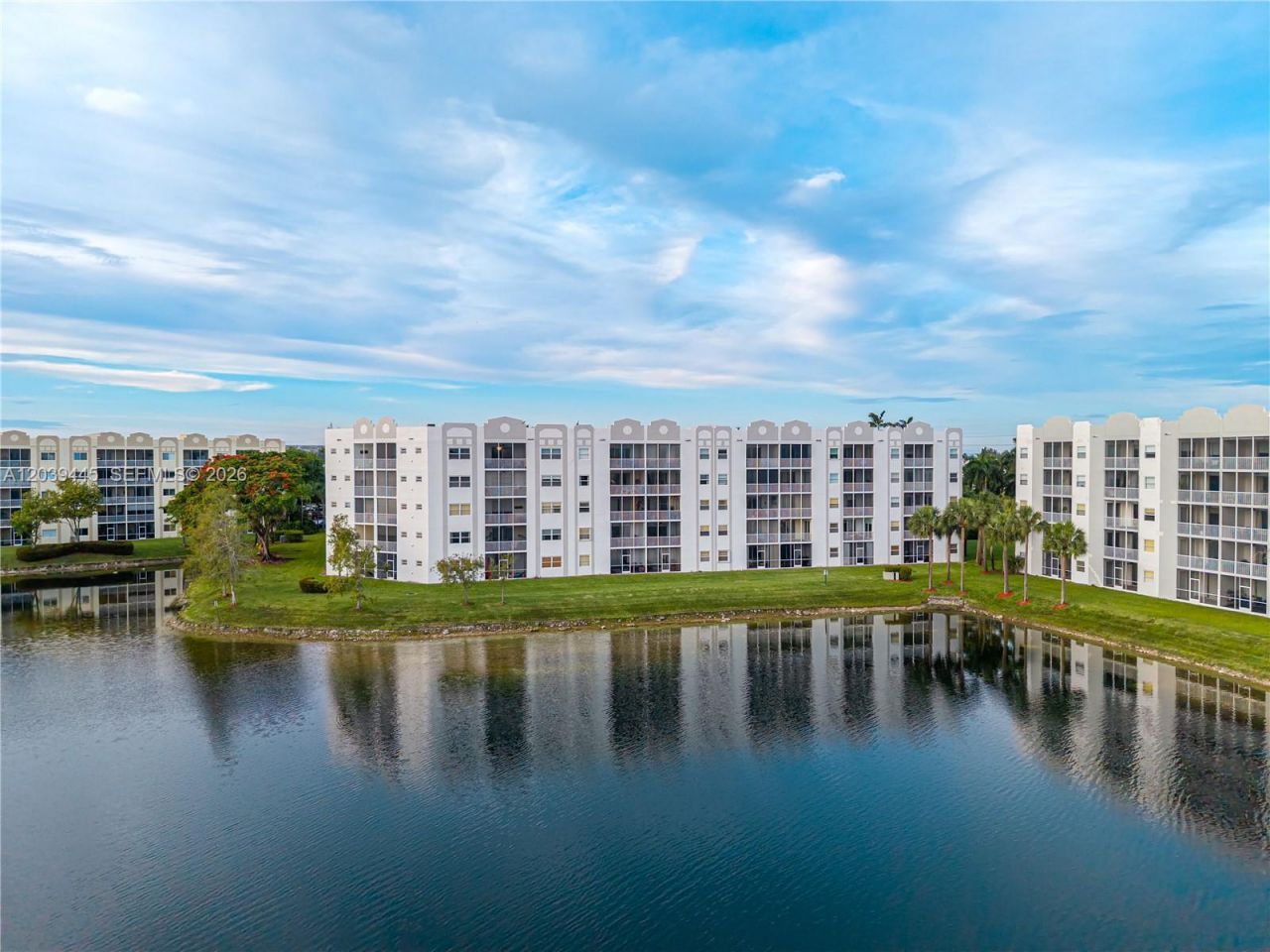 10750 NW 66th St , Unit 504, Doral, FL 33178 Photo