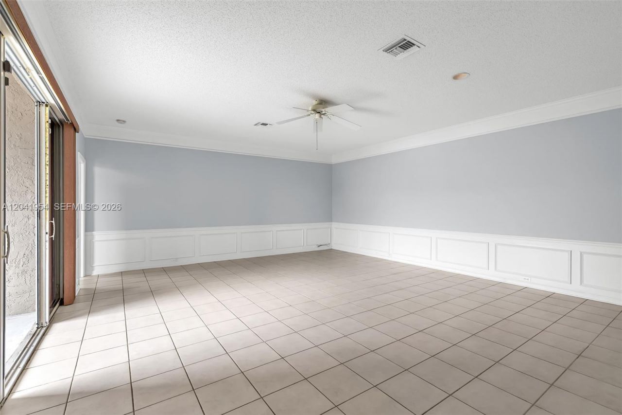 5823 Plum Harbor Cir , Tamarac, FL 33321 Photo